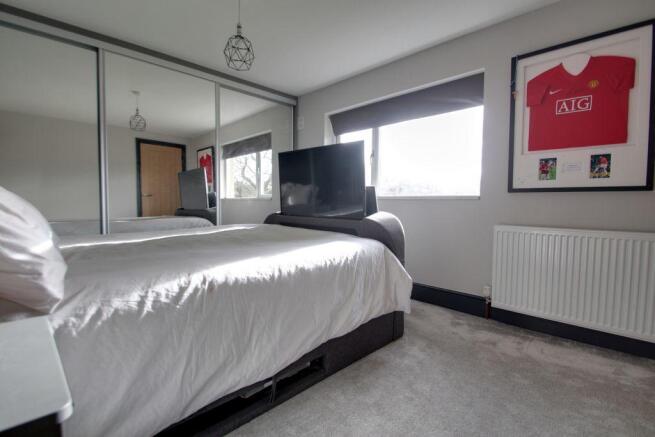 Bedroom 1 (Double)