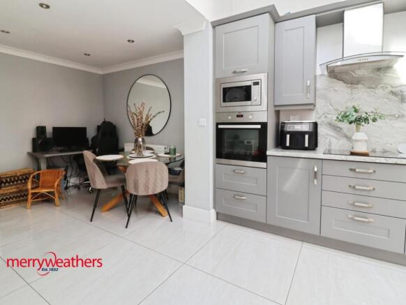 3 bed Detached for sale Image 10