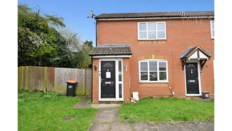 16 Graphic Close, Dunstable, Bedfordshire, LU6