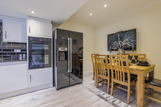 Dining kitchen