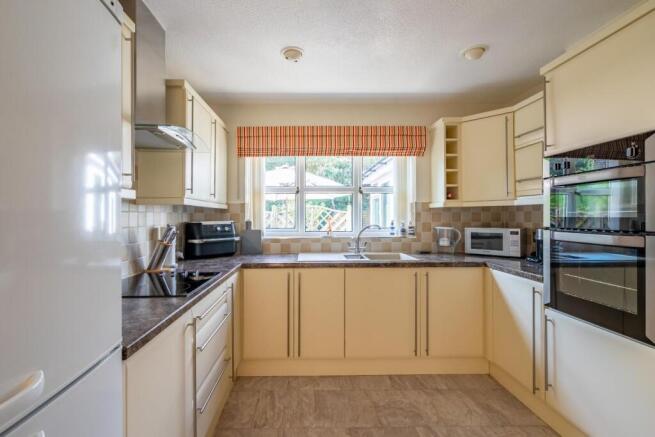 3 bed Detached for sale Image 8