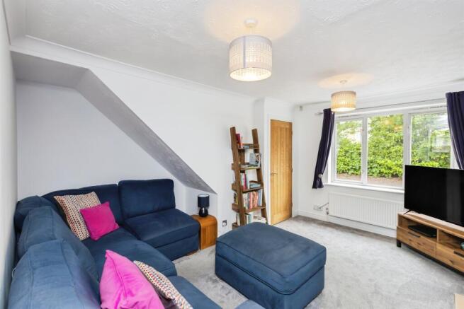 2 bed Semi-Detached for sale Image 4