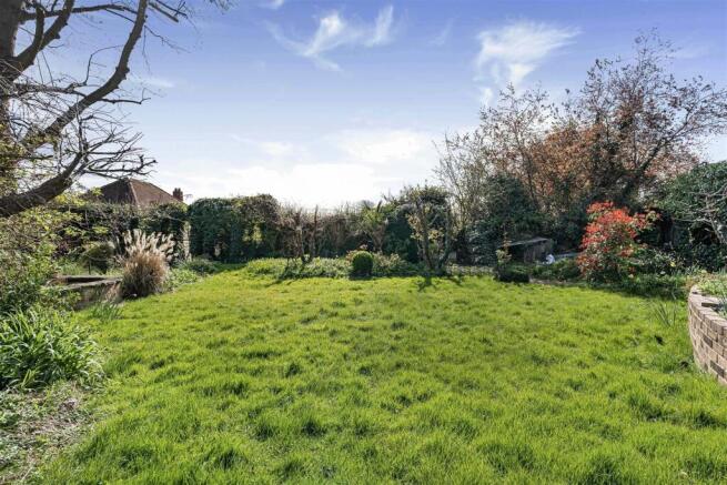 Pinkneys Road, Maidenhead photo 3