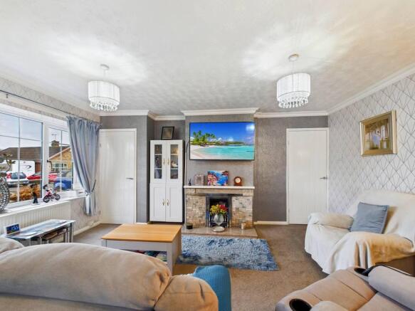 3 bed Detached Bungalow for sale Image 11