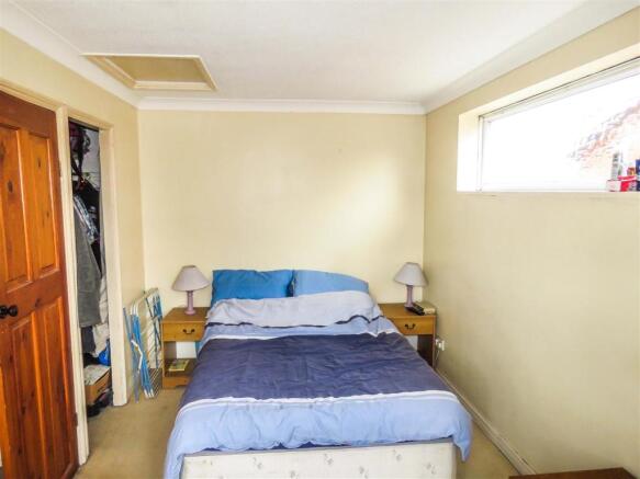 Bedroom.JPG