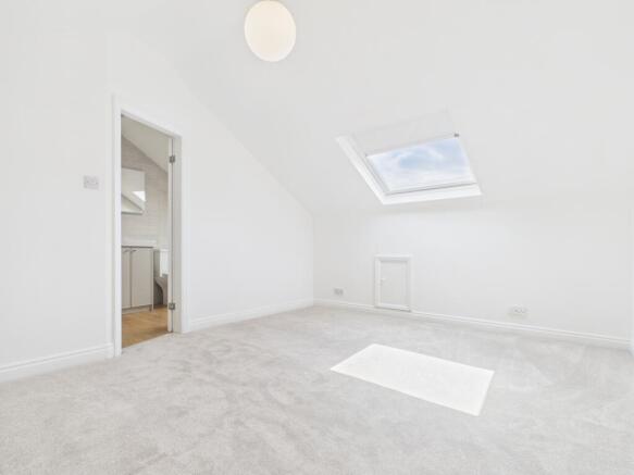 2 bed Flat to rent Image 9