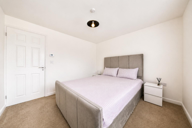 2 bed Semi-Detached for sale Image 11