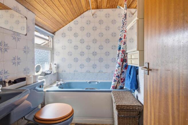 3 bed Terraced for sale Image 11