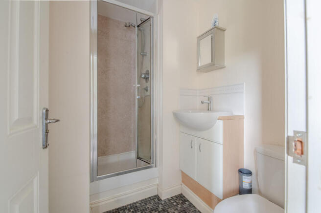 2 bed Apartment for sale Image 7