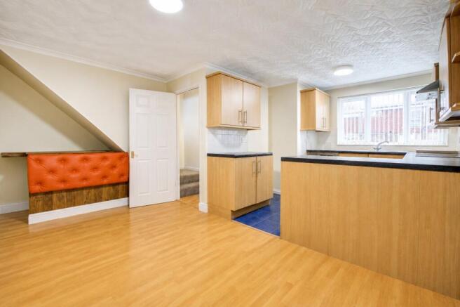 Kitchen / Dining Spa