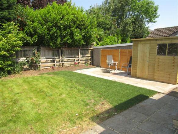 2 bed Semi-Detached Bungalow for sale Image 4