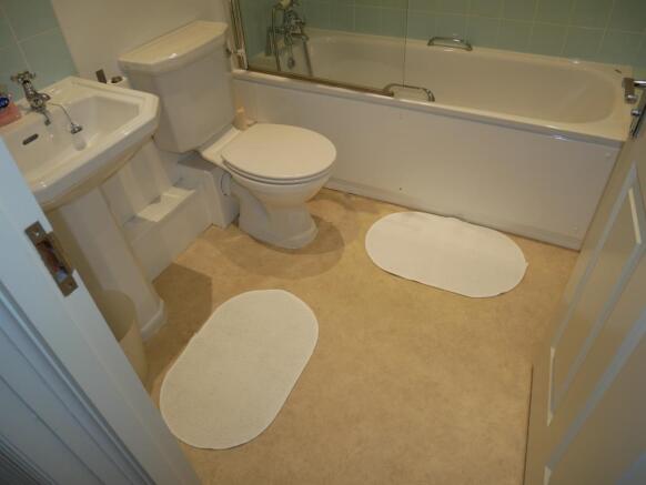 1 bed Apartment to rent Image 6