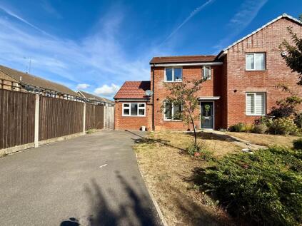 Dray Gardens, Luton, LU3
