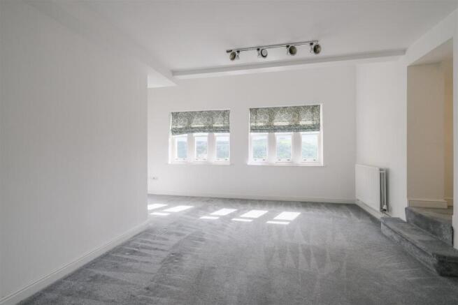 2 bed Penthouse for sale Image 7