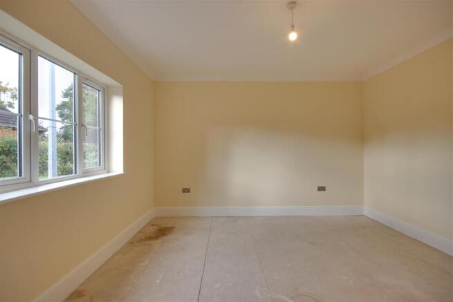3 bed Detached Bungalow for sale Image 11