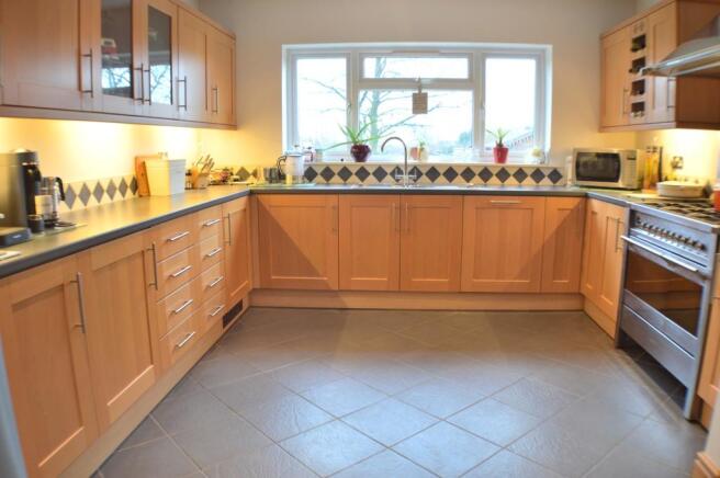 Kitchen/breakfast ro