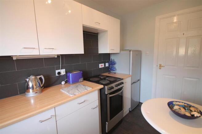 Kitchen (Aspect 2)