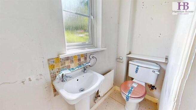 3 bed Semi-Detached for sale Image 6
