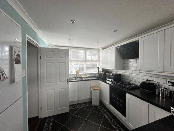 3 bed Terraced for sale Image 5