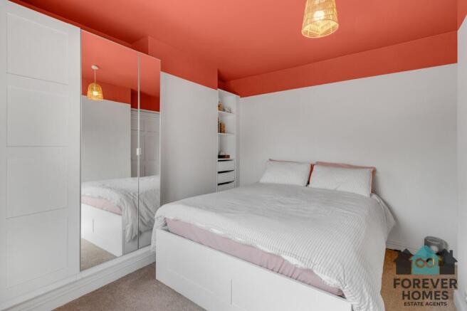3 bed Semi-Detached for sale Image 9