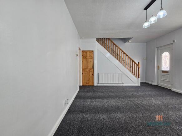 2 bed Terraced to rent Image 4