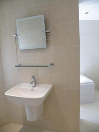 Apt1b.JPG