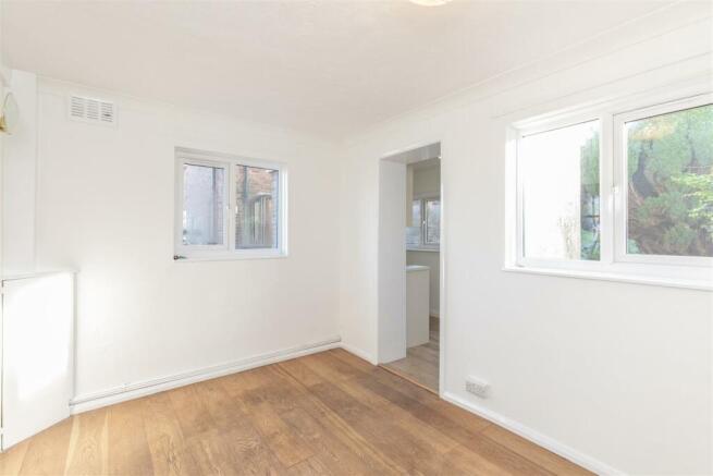 11 Queens Road19.jpg