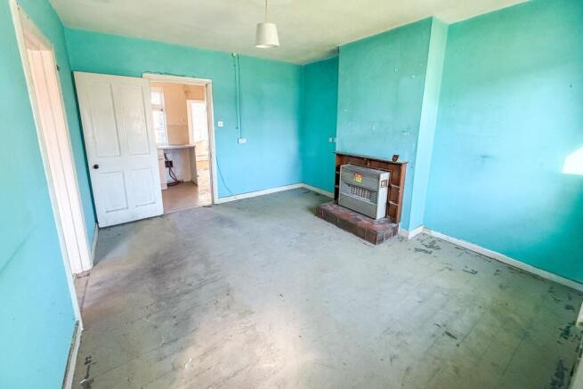 33 Wood Lane Bungalows, Chippenham, Wiltshire, SN15 3DW