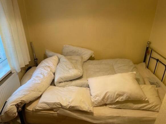 Bedroom 1 (front)