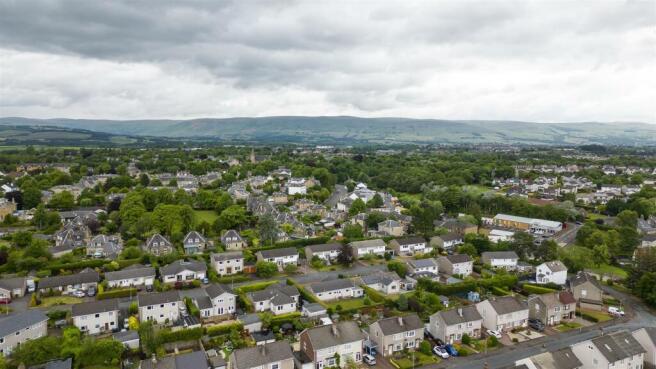 35_ANNE_CRESCENT_LENZIE_006.JPG