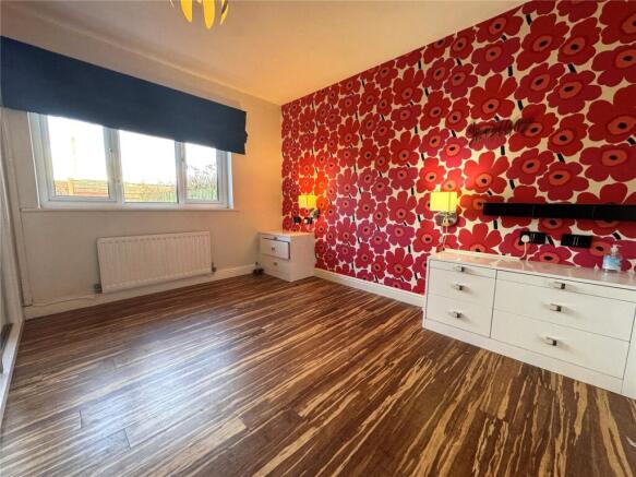 Lambourne Grove, Milnrow, Rochdale, Greater Manchester, OL16 photo 4