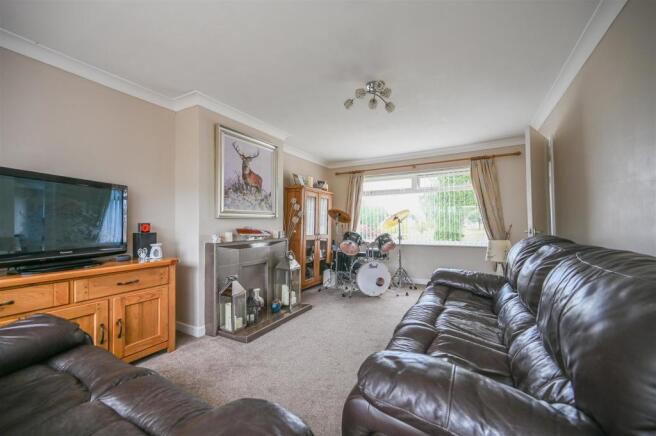 Lounge / Dining Room