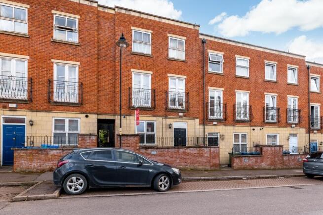 4 Oakham Terrace (Boston)-1