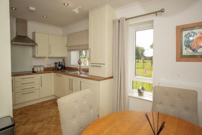 2 bed Retirement Property for sale Image 7