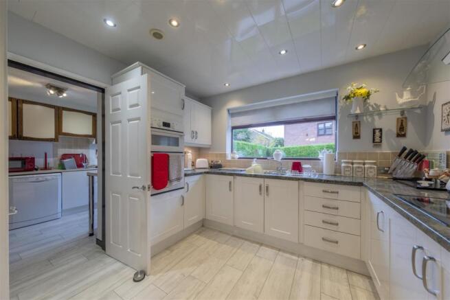 26 Asgate Lane-003.JPG