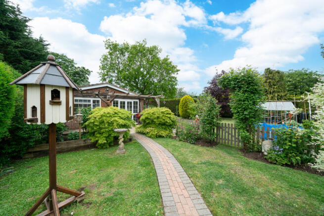North Marston Lane, Whitchurch, Aylesbury photo 4