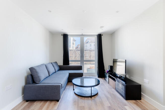 A7409148-HDR-5