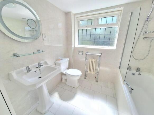 3 bed Detached Bungalow for sale Image 11