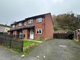 41, Lowland Road, Huntington WS12 4ND