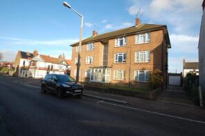 2, Westbourne Court, Westbourne Grove, Westcliff-on-sea SS0 9TZ