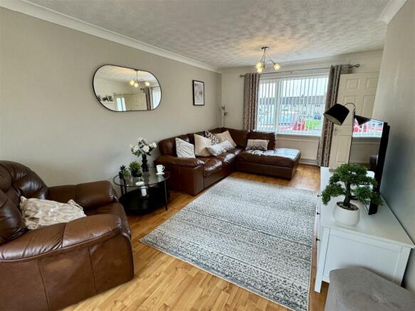 Living Room/Living/Dining Room