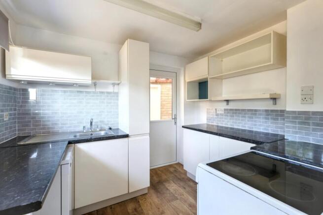 Dene Rise, Witney, Oxfordshire photo 4