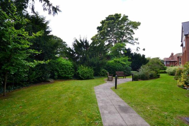GROUNDS AND SEATING