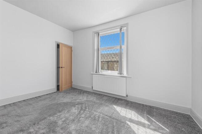 2 bed Terraced for sale Image 10