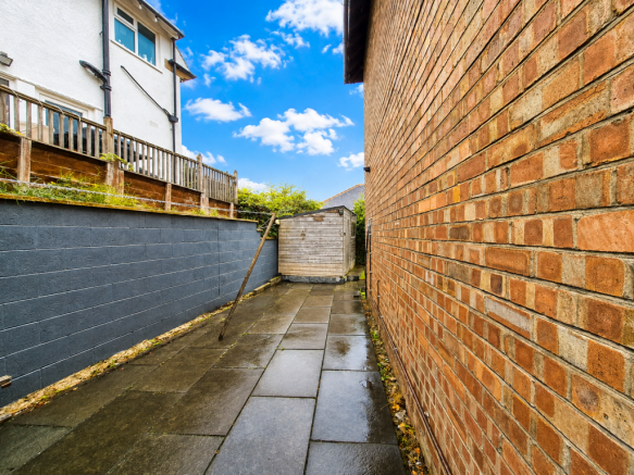 3 bed Semi-Detached for sale Image 11