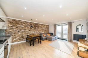 Flat 19, 5 Odeon Court, Chicksand Street, London E1 5LB