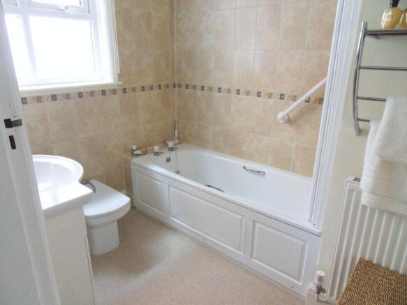 Photo 10