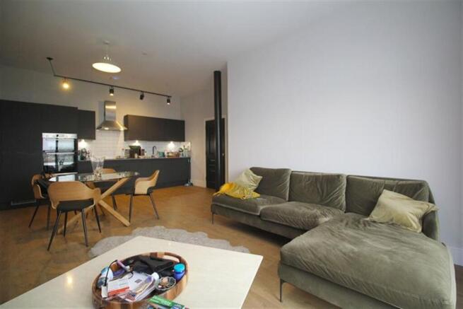 Lounge / Kitchen