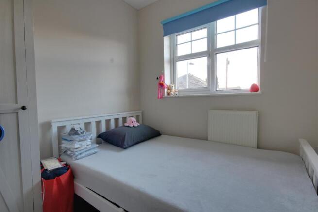 3 bed Terraced for sale Image 9
