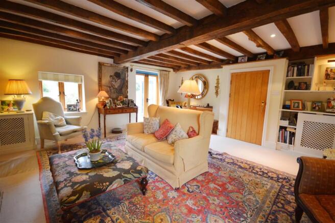 Sitting Room 2.JPG